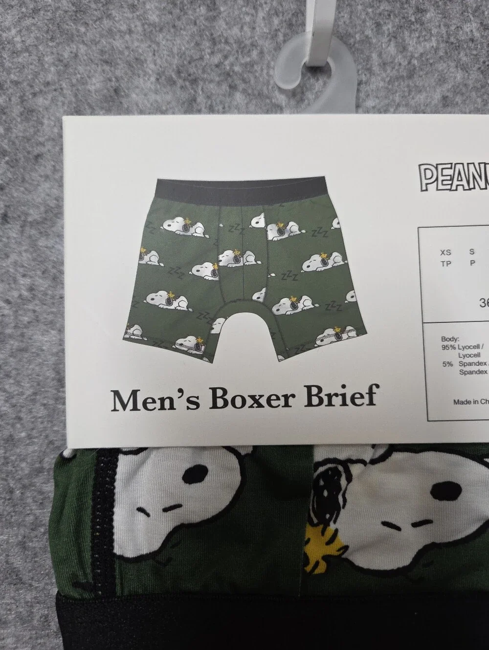 Bioworld Peanuts Men's Green Boxer Briefs with Snoopy Print Large Nwt